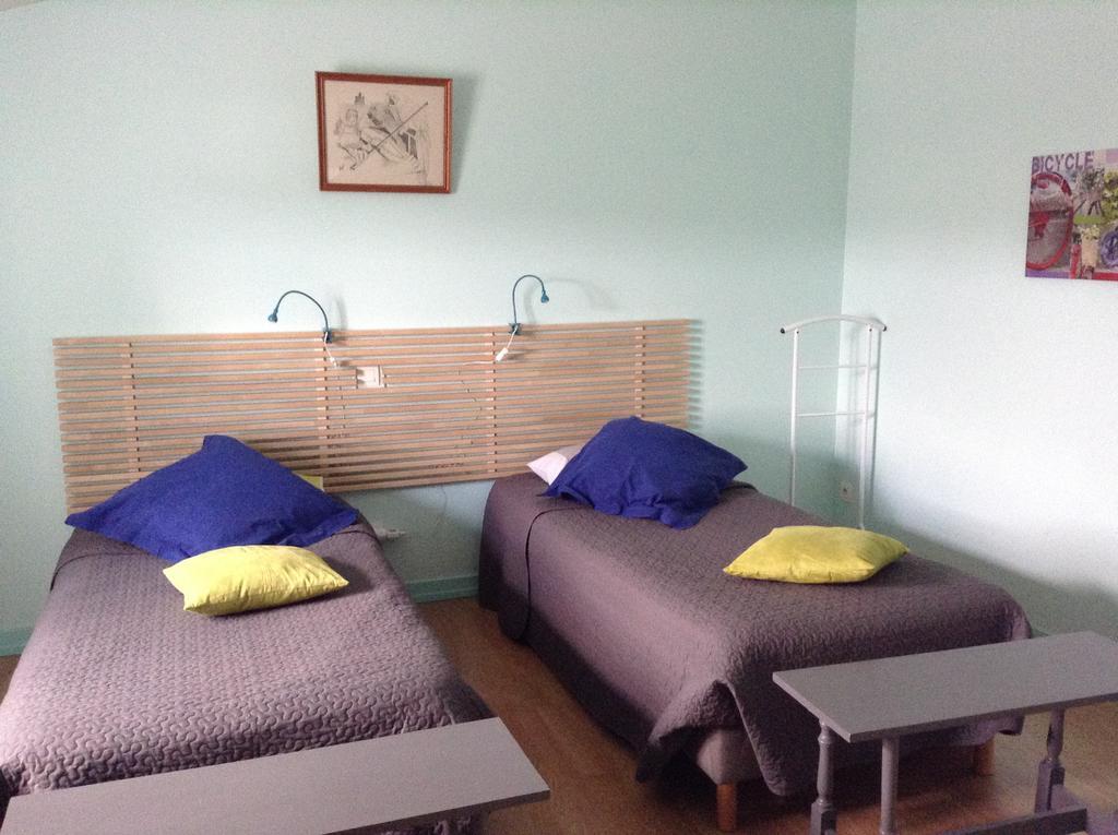 Chambres D'Hotes L'En Haut Des Vignes Mérignac 客房 照片