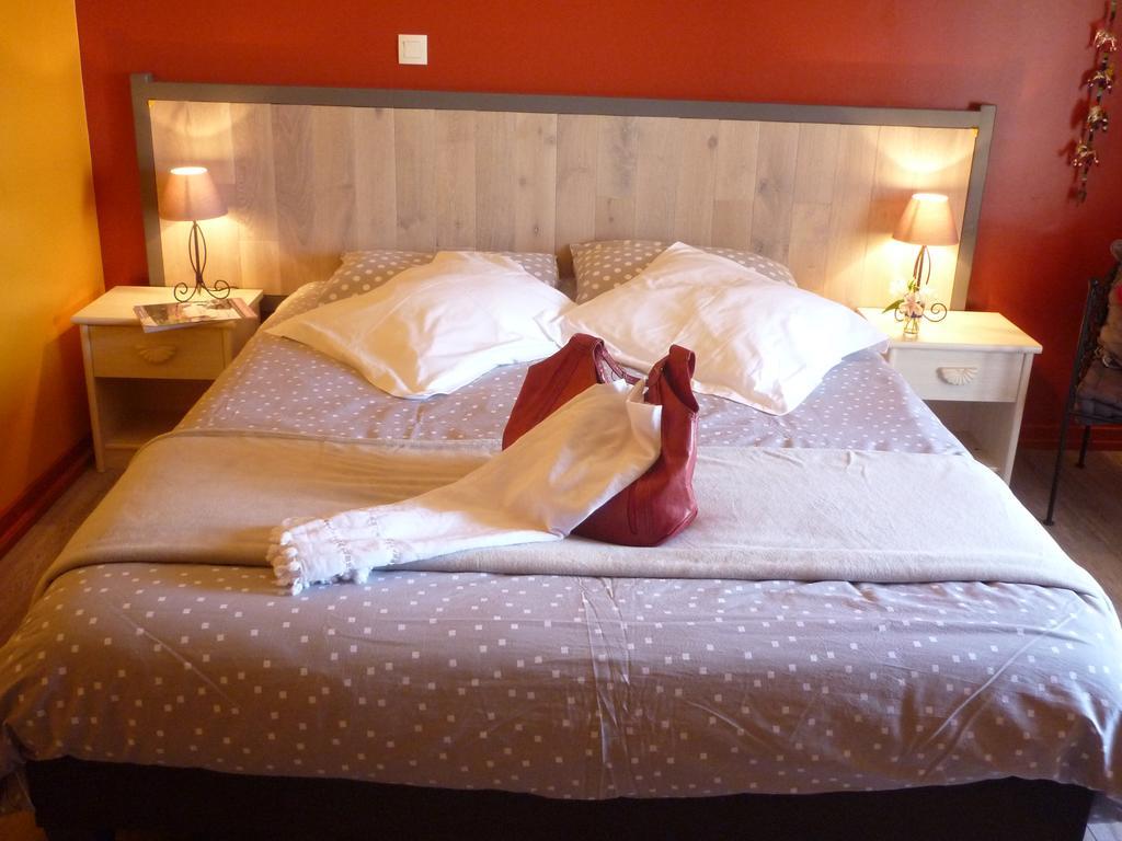 Chambres D'Hotes L'En Haut Des Vignes Mérignac 客房 照片
