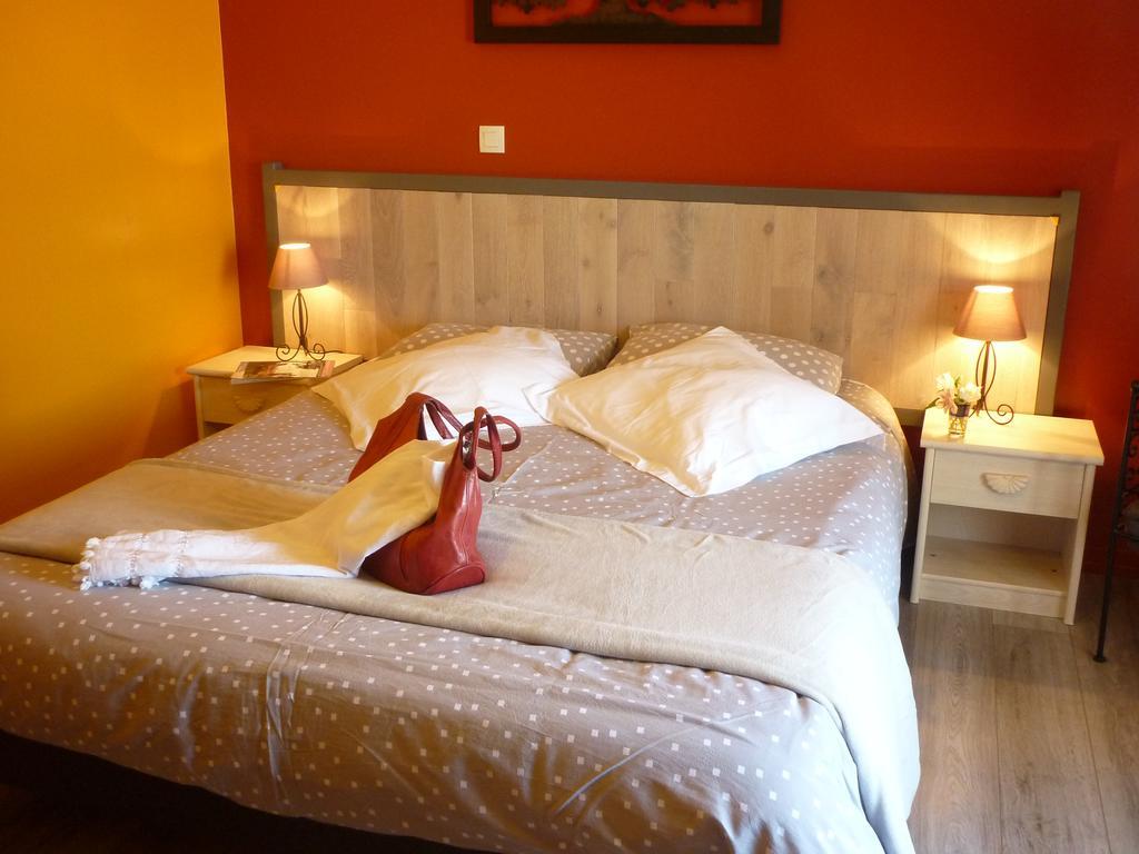 Chambres D'Hotes L'En Haut Des Vignes Mérignac 客房 照片